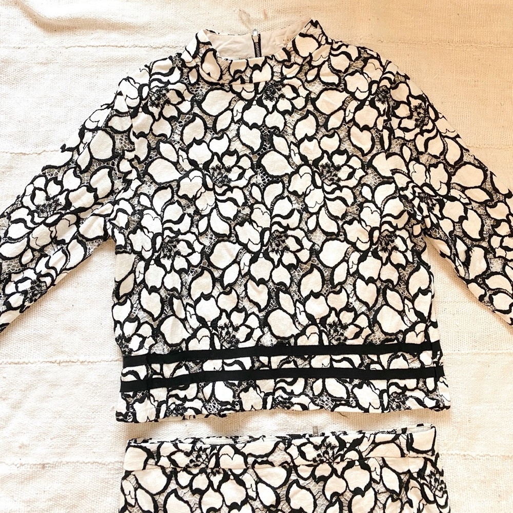 ENDLESS ROSE | BLACK AND WHITE FLORAL MATCHING SET - Picture 3 of 6